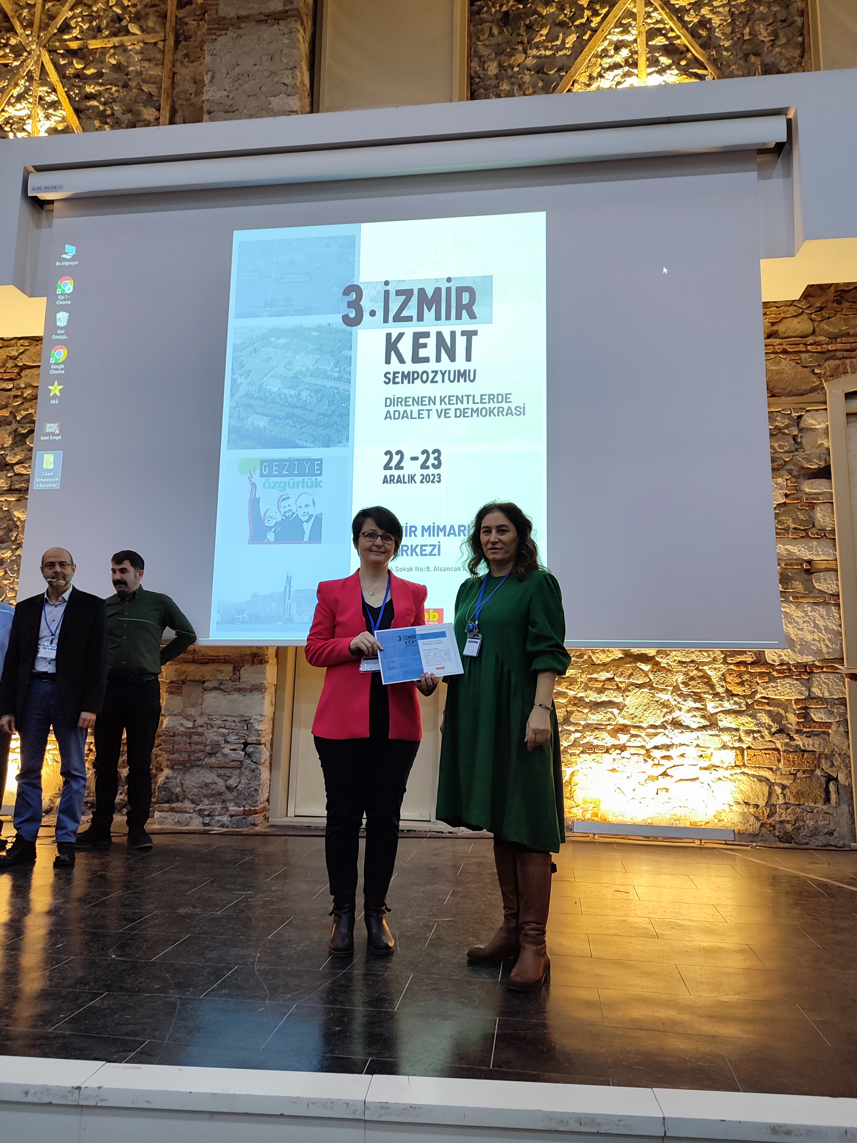 "DİRENEN KENTLERDE ADALET VE DEMOKRASİ" KONULU 3. İZMİR KENT SEMPOZYUMU TAMAMLANDI.