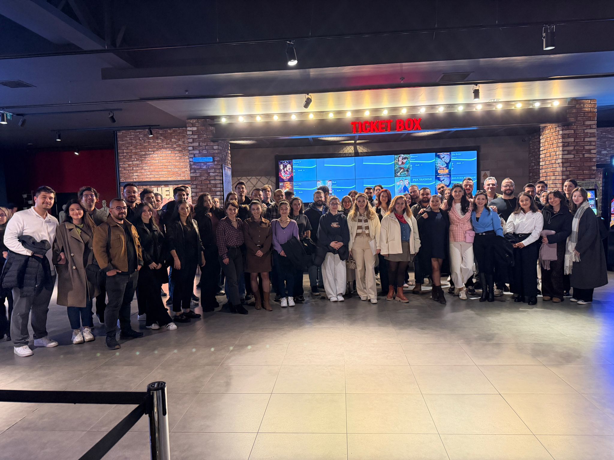 ÜYELERİMİZLE SİNEMA GECESİ ETKİNLİĞİNDE BİR ARAYA GELDİK