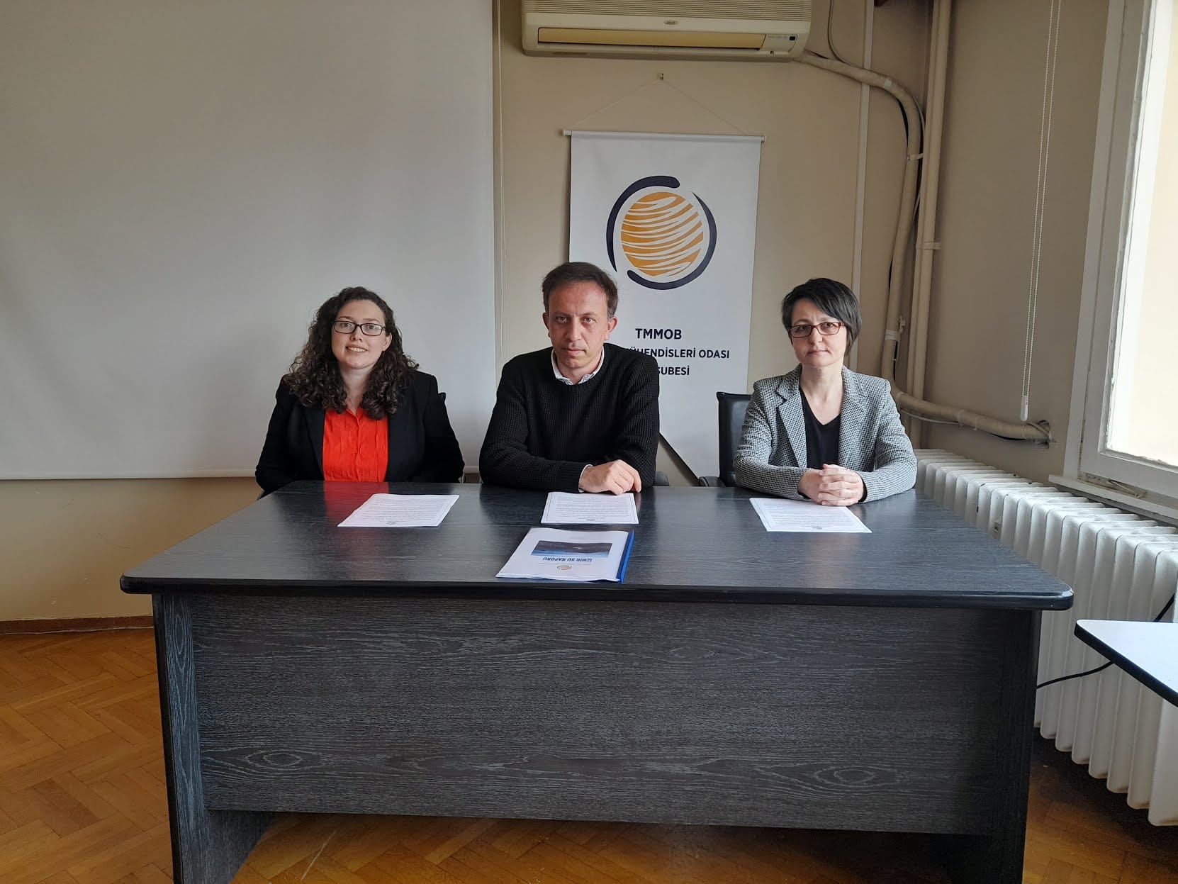 DÜNYA SU GÜNÜ KAPSAMINDA GERÇEKLEŞTİRDİĞİMİZ BASIN TOPLANTISI İLE İZMİR SU RAPORU VE BASIN AÇIKLAMAMIZI PAYLAŞTIK.