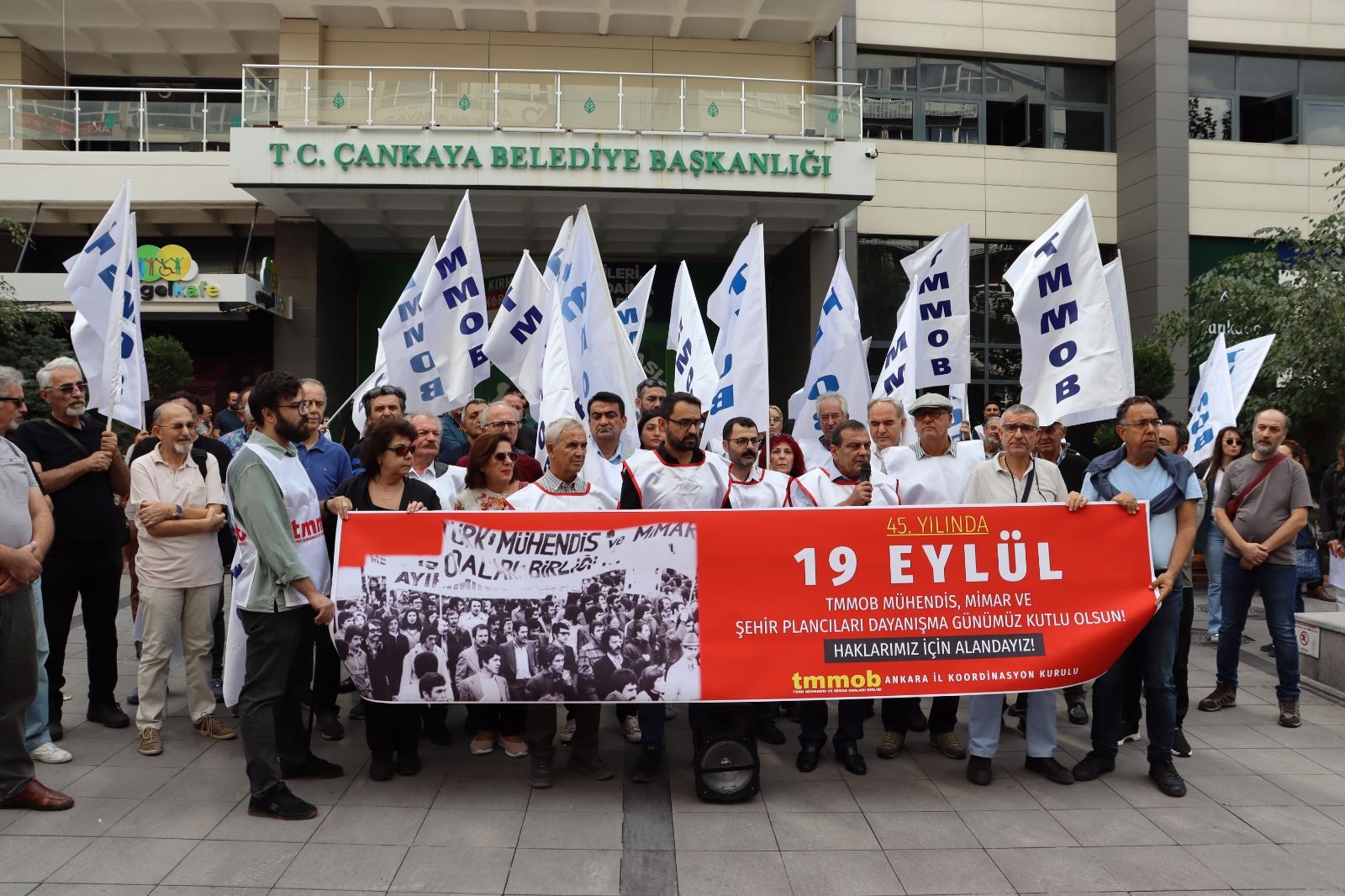 TMMOB ANKARA İKK: TMMOB MÜHENDİS, MİMAR VE ŞEHİR PLANCILARI DAYANIŞMA GÜNÜMÜZ KUTLU OLSUN!