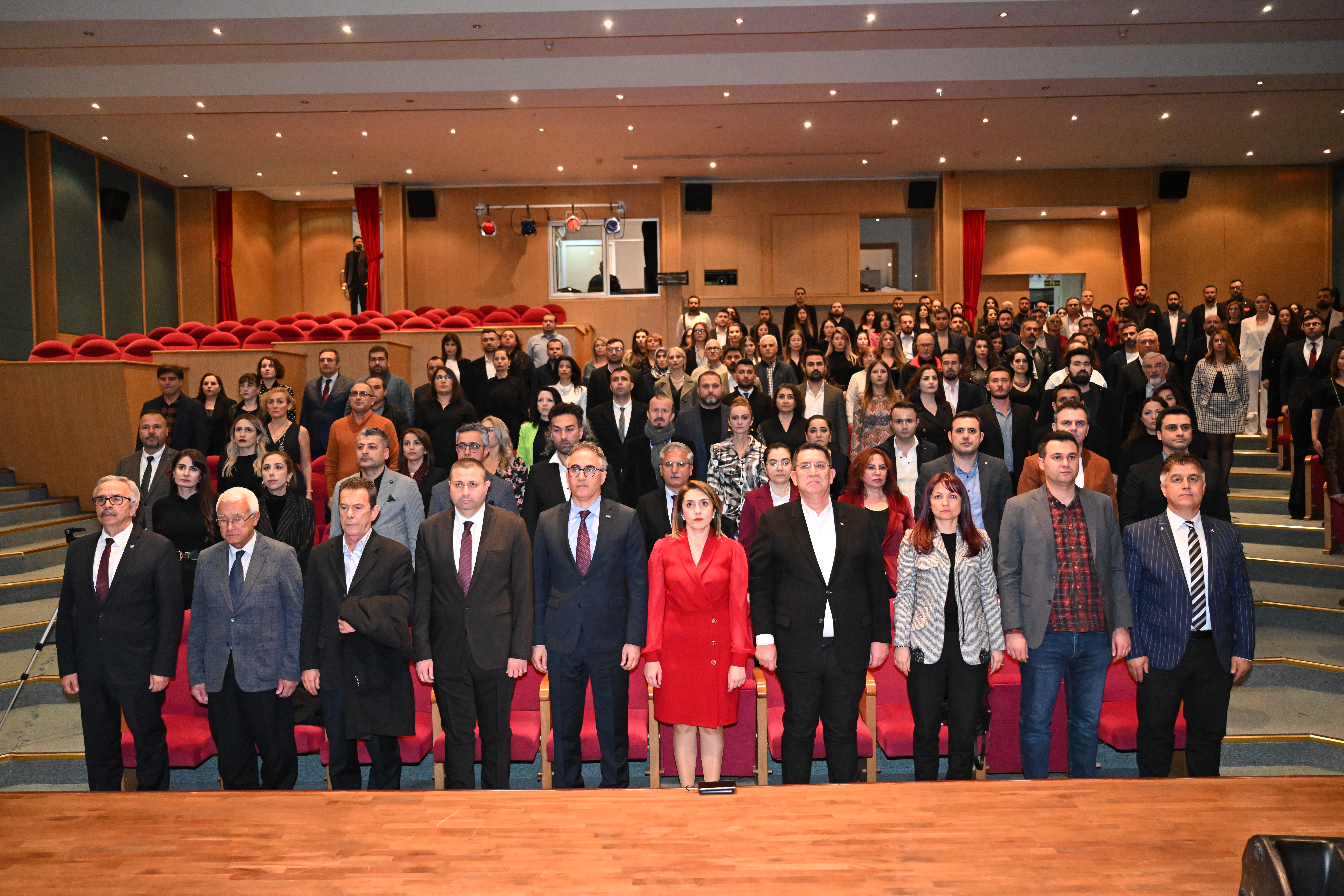 8. GELENEKSEL MESLEKTE ONUR YILI PLAKET TÖRENİNİ GERÇEKLEŞTİRDİK