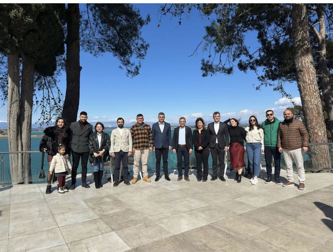 ÜYE KAHVALTISINDA BULUŞTUK.