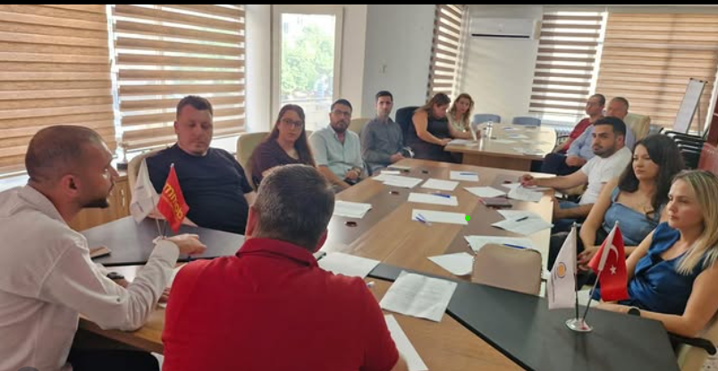 Mersin Şubemizin ev sahipliğinde “Çevre Yönetimi Hizmetleri Hakkında Yönetmelikte Değişiklik Yapılmasına Dair Yönetmelik Taslağı Toplantısı” gerçekleştirildi.