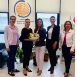 BURSA KIZ LİSESİ MEZUNLAR DERNEĞİ BAŞKANI SN.SERAP YIRTIMCI ERZEN VE YÖNETİM KURULU ÜYELERİ ŞUBEMİZE ZİYARET GERÇEKLEŞTİRMİŞTİR.