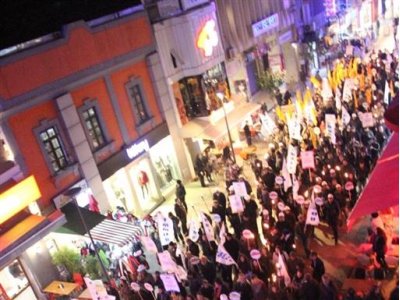 TMMOB İZMİR İKK, TORBA YASAYA KARŞI SOKAĞA ÇIKTI...