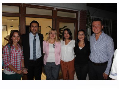 ÜYELERİMİZLE BİRLİKTE ŞUBEMİZİN AÇILIŞ KOKTEYLİNİ VE MESLEKTE 10, 20 VE 30. YILINI DOLDURAN MESLEKTAŞLARIMIZA PLAKET VERME TÖRENİMİZİ GERÇEKLEŞTİRDİK
