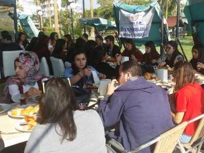 ÖĞRENCİLERLE KAHVALTI ETKİNLİĞİ