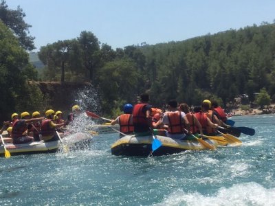 4. GELENEKSEL RAFTİNG ETKİNLİĞİMİZİ DÜZENLEDİK