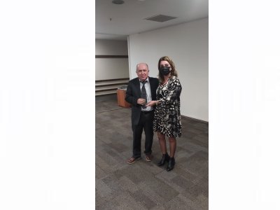 MESLEKTE ONUR YILI PLAKET TÖRENİ VE YENİ YILA MERHABA KOKTEYLİMİZDE ÜYELERİMİZLE BİRARAYA GELDİK..