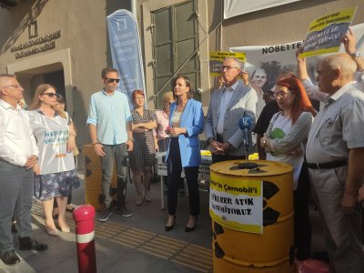  EKOLOJİK YIKIMLA MÜCADELE HAFTASI ETKİNLİKLERİMİZ KAPSAMINDA "GAZİEMİR`DEN NÜKLEER ATIKLARIN TEMİZLENMESİ İÇİN NÖBETTEYİZ." KONULU NÖBET FORUM ETKİNLİĞİMİZ GERÇEKLEŞTİRİLDİ.