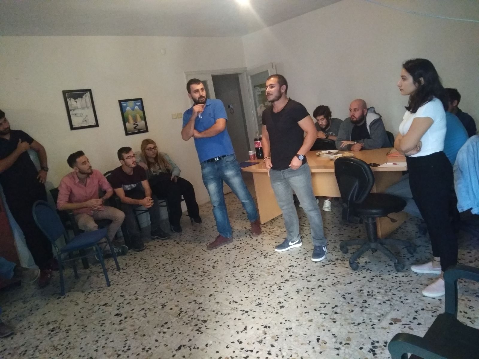 14 EKİM 2016 TARİHİNDE ÇEVRE MÜHENDİSLERİ ODASI MERSİN İL TEMSİLCİLİĞİNDE TOPLANAN MERSİN ÜNİVERSİTESİ MÜHENDİSLİK FAKÜLTESİ ÇEVRE MÜHENDİSLİĞİ ÖĞRENCİLERİÇMO ÖĞRENCİ KOMİSYONUNU OLUŞTURMUŞLARDIR.